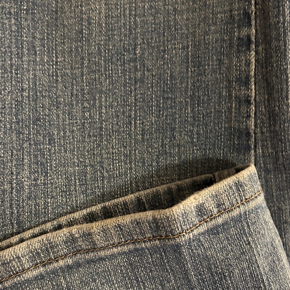 Levi’s 524 too super low size 5 long jeans like new. - Picture 2 of 8